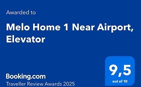 Melo Home 1 Near Airport, Elevator